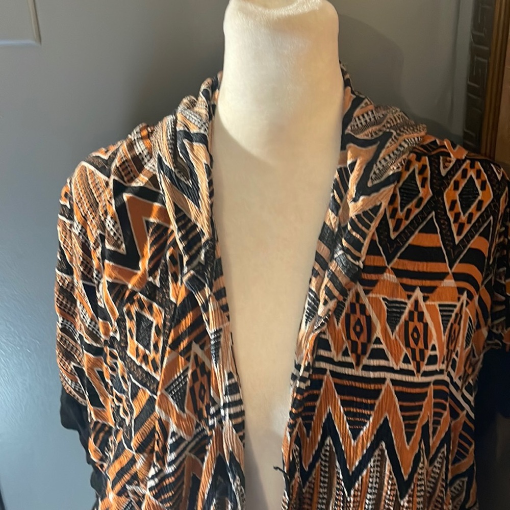 3/$10. Ladies top L